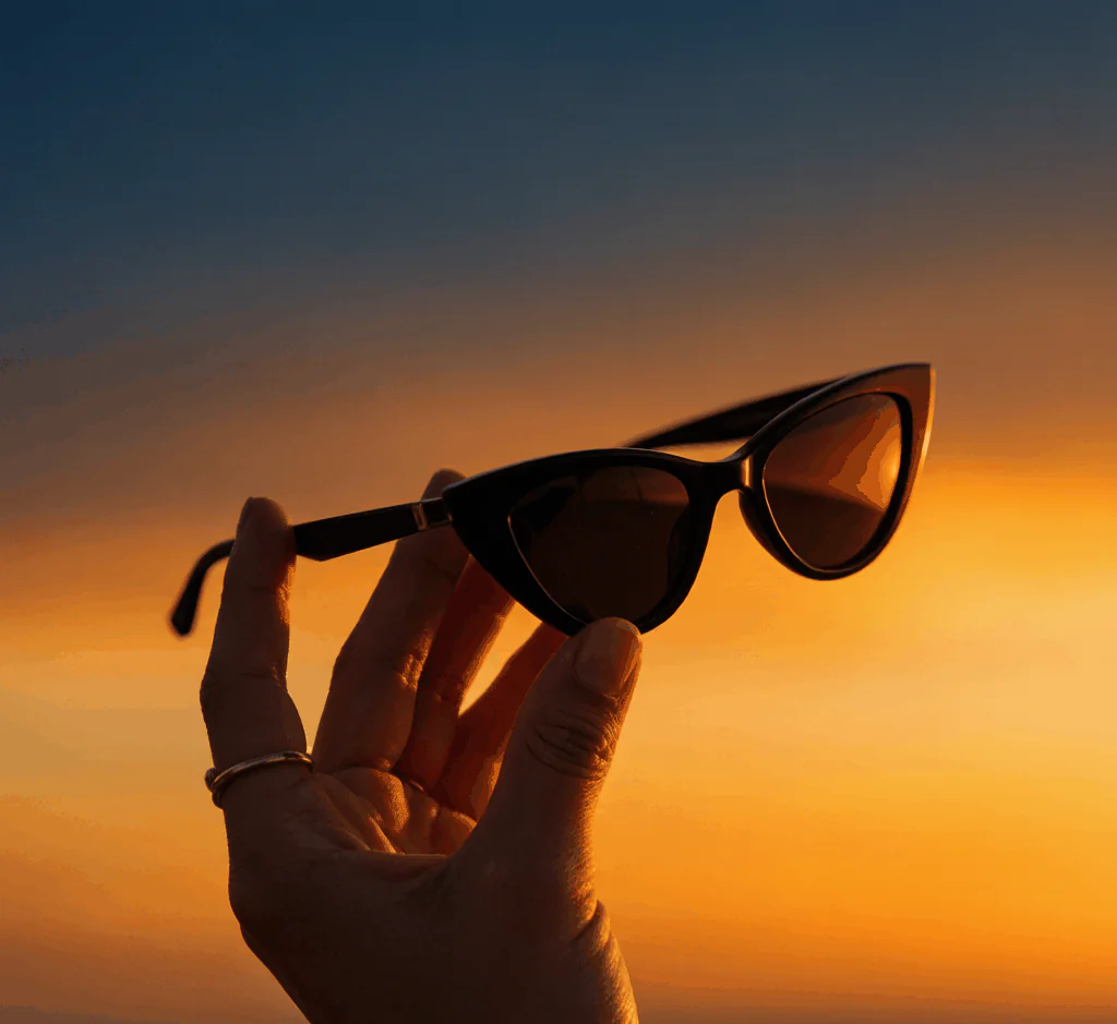 Four Top Sunglass Spot outdoor landscapes