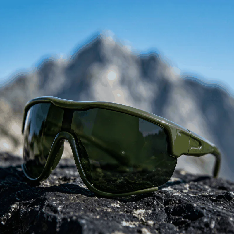 Grid SHADE - Olive lifestyle view